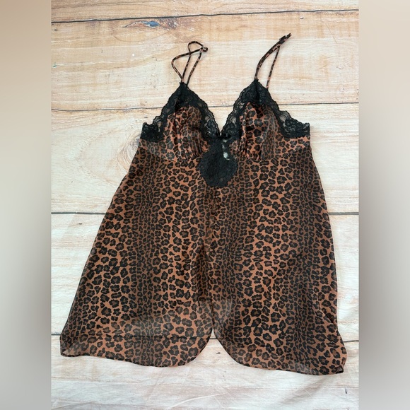 Secret Treasures Lingerie Sleepwear Nightgown Size Medium Leopard Slip Chemise - Picture 1 of 7